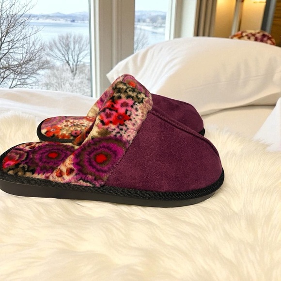Vera Bradley Purple and Multicolor Slippers - Picture 1 of 6